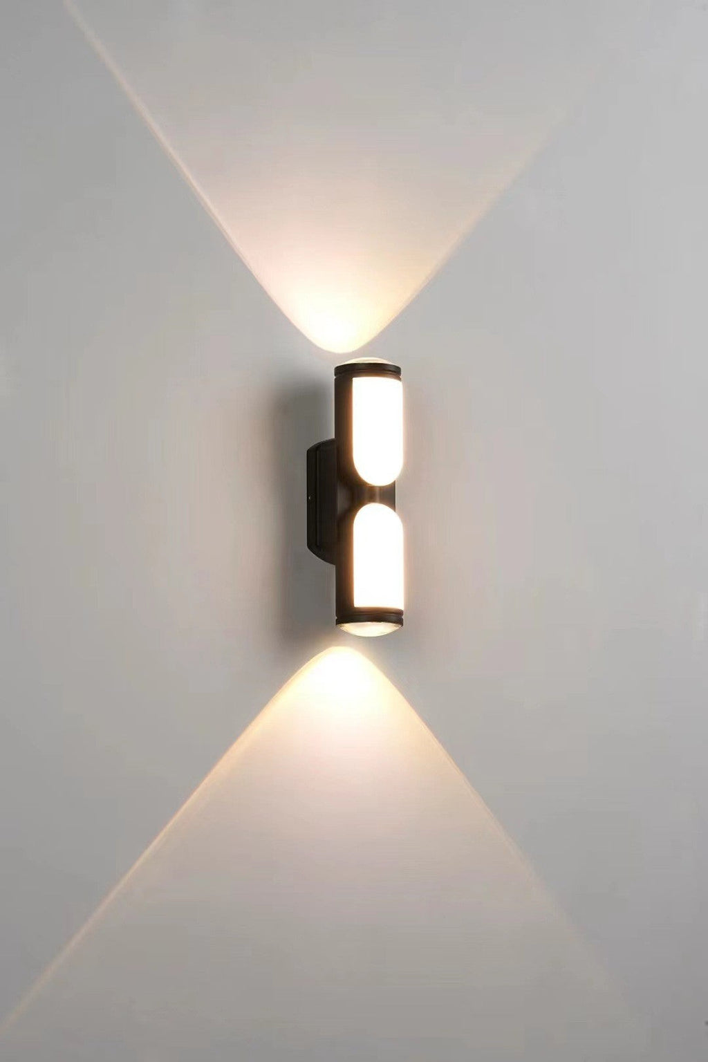 Outdoor LED Wall Lamp