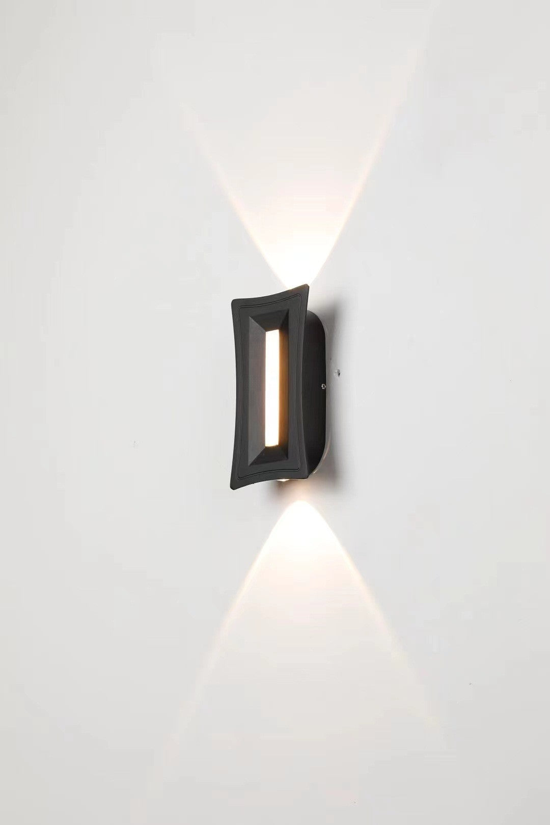 Outdoor LED Wall Lamp