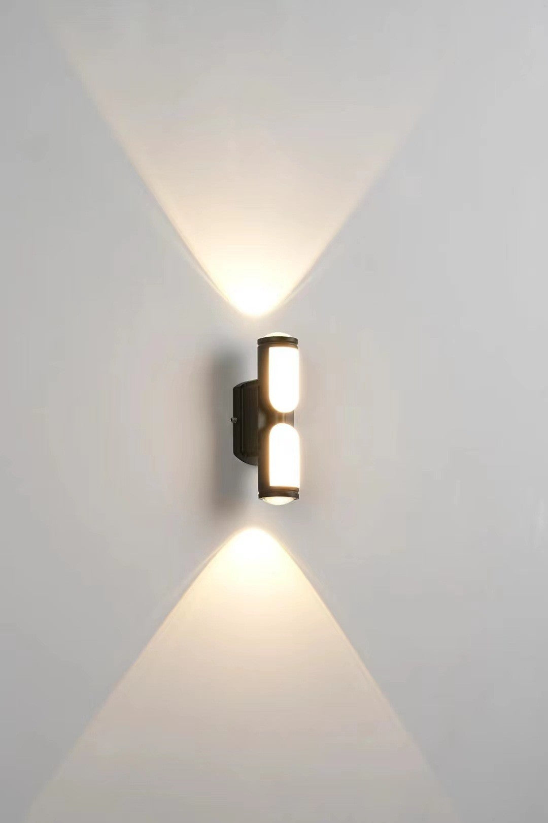 Outdoor LED Wall Lamp